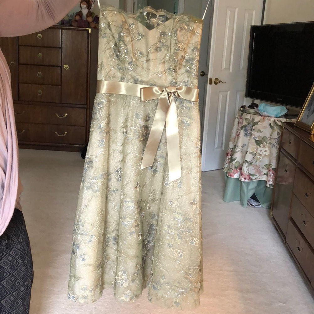 NWOT LIANCARLO COUTURE EVENING DRESS SZ 4